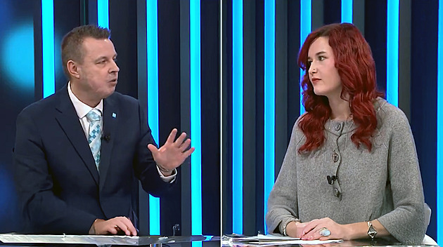 Pirátka „vyzdvihla“ Turkovu vytrénovanou pravačku. Dětinské, reagoval Rajchl