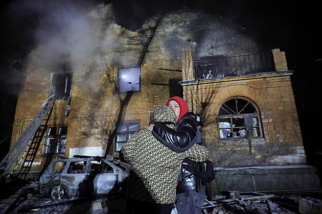 V Kyjevě obnovili dodávky vody a tepla, kvůli útokům zasedne Rada bezpečnosti OSN