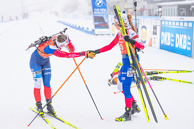 Biatlon ONLINE: Ženy pojedou v Oberhofu štafetový závod, finišuje Voborníková
