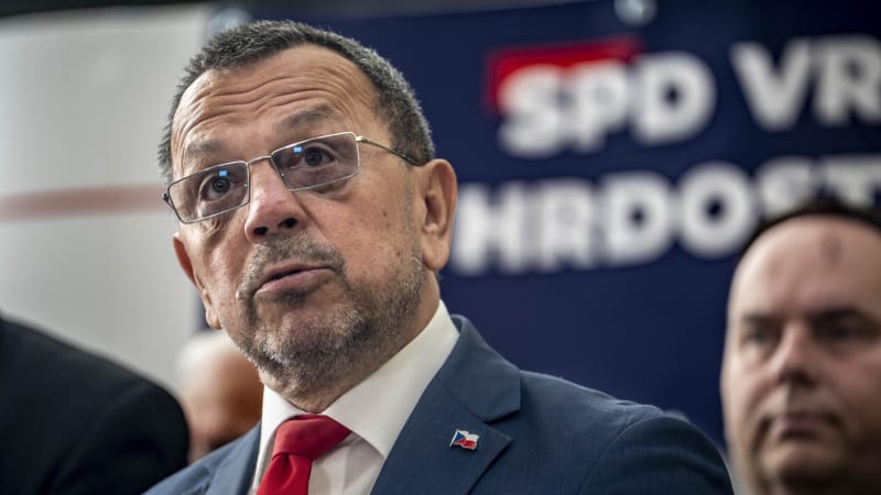 Foldyna: Pro důvěru vládě jsme nuceni hlasovat. Muniční iniciativu prověříme  