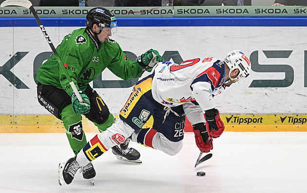 ONLINE: Pardubice prohrávají v Boleslavi, Liberec vede na Třincem, nedaří se Plzni