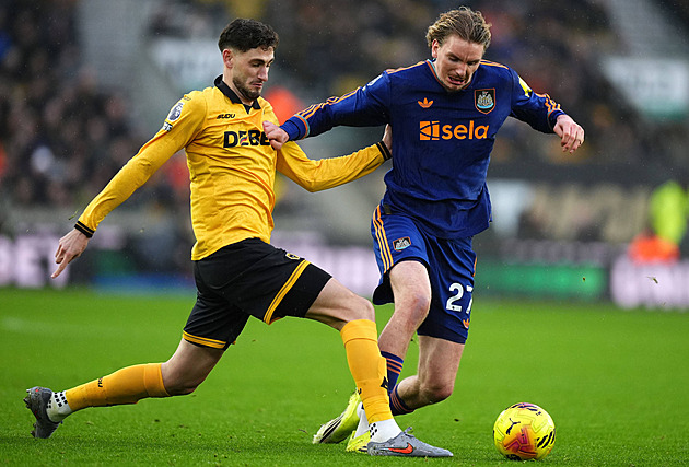 ONLINE: Wolves s Krejčím drží Newcastle na nule, pak hraje Aston Villa s Evertonem