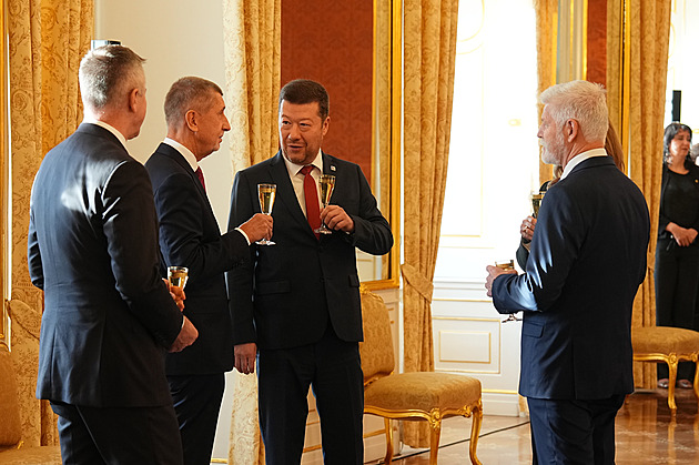 Babišovu kauzu Čapí hnízdo i Okamuru řeší mandátový a imunitní výbor